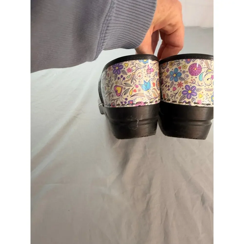 Sanita Floral Patent Leather Clogs women's size 39 - Picture 6 of 8